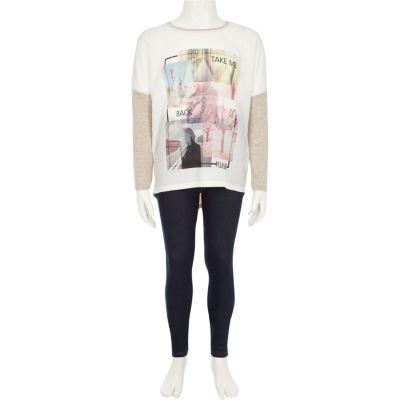 Girls cream graphic t-shirt leggings outfit